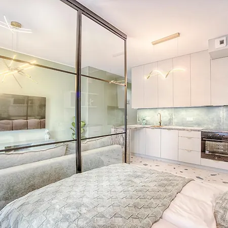 House Pierwsza Dzielnica - Free Parking Appartement *